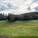 Zuckerbauernhof Mit Hund Фермерский дом *