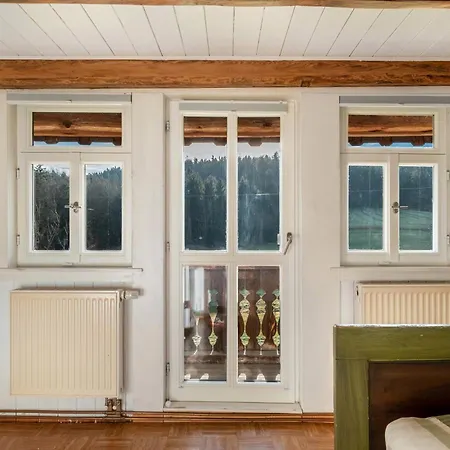 Zuckerbauernhof Mit Hund *