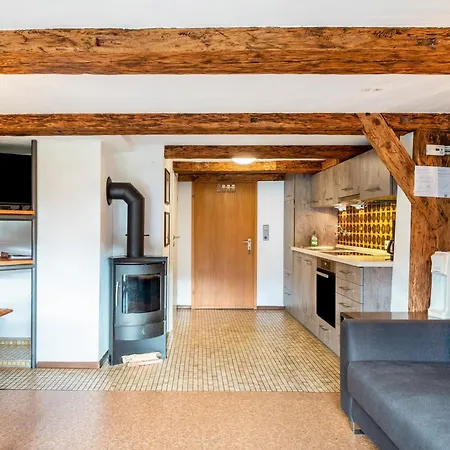 Zuckerbauernhof Mit Hund St. Georgen im Schwarzwald