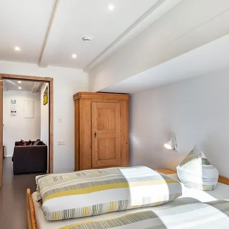 Zuckerbauernhof Mit Hund Sankt Georgen im Schwarzwald