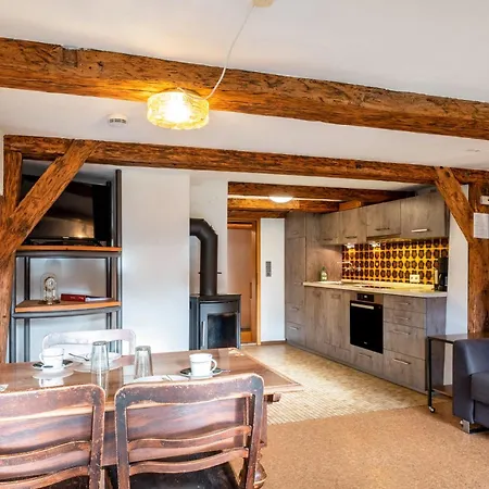 Zuckerbauernhof Mit Hund Sankt Georgen im Schwarzwald